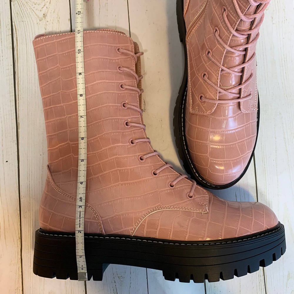 NEW Sugar By Belk Womens Pink Croc Emboss Combat Boots Size 10 M SGR Limelight - Picture 8 of 8